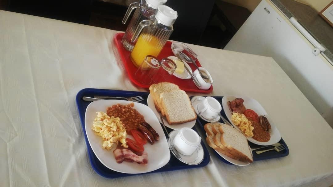 The Hawks Bed And Breakfast ฮาราเร ภายนอก รูปภาพ